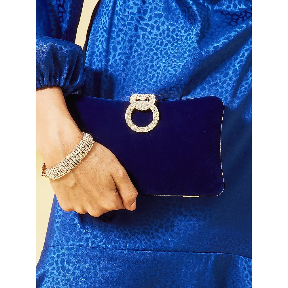 Elegante Clutch aus blauem Samt für Damen mit Henkel aus Strassringen - die perfekte Abendtasche für Hochzeiten, Partys und formelle Anlässe Lightinthebox