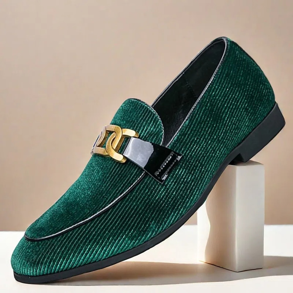 Grüne Samt-Loafer für Herren mit goldenem Kettendetail - luxuriöse Schlupfschuhe für elegante Anlässe Lightinthebox