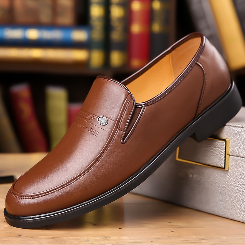 braune Loafer aus Kunstleder für Herren mit Slip-On-Design, bequemer Passform und stilvollen Details für das Büro oder legere Anlässe Lightinthebox