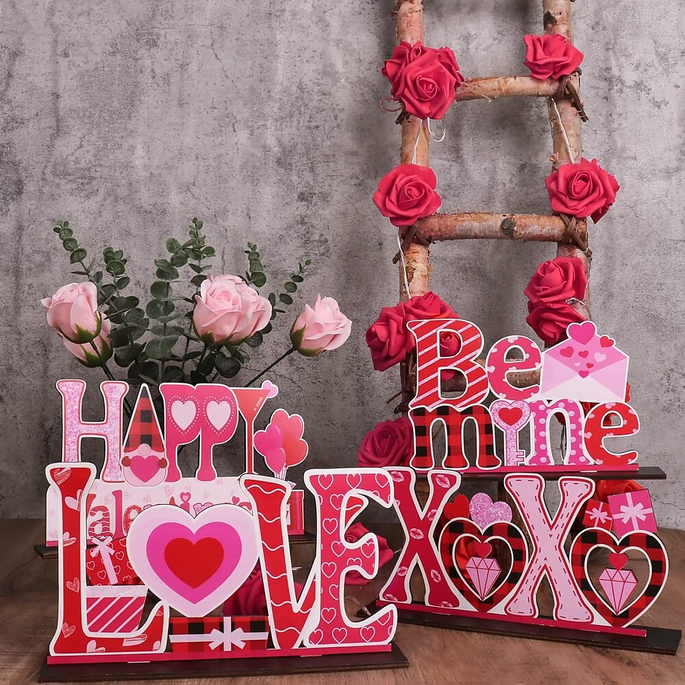 4 Stück Holzherz-Ornamente zum Valentinstag - Tischdekoration für Esstisch, Party, Hochzeit und als Heimdekoration. Lightinthebox