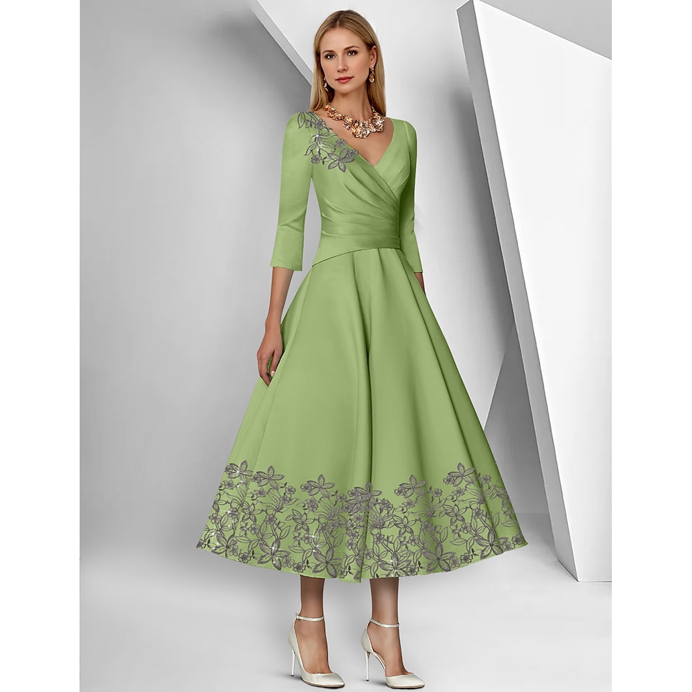A-Linie Kleid Strandhochzeit Brautmutterkleid Elegantes Einfaches V-Ausschnitt Knielang Tee-längs Satin 3/4 Länge Ärmel mit Spitze Raffung Pailletten Derby Kleid 2025 Lightinthebox