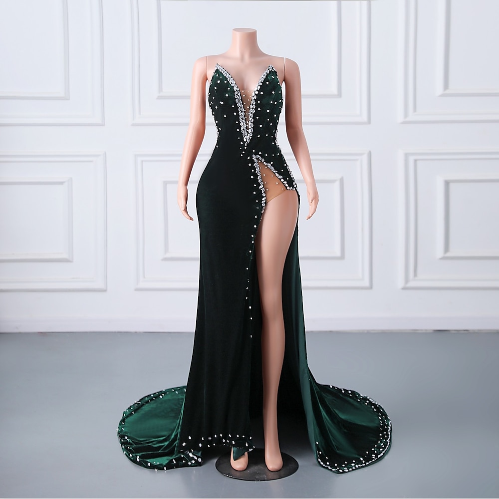 Meerjungfrauenschnitt Abendkleid Elegant Kleid Formell Abendgesellschaft Hofschleppe Ärmellos V Ausschnitt Samt mit Strass Glitzer 2025 Lightinthebox