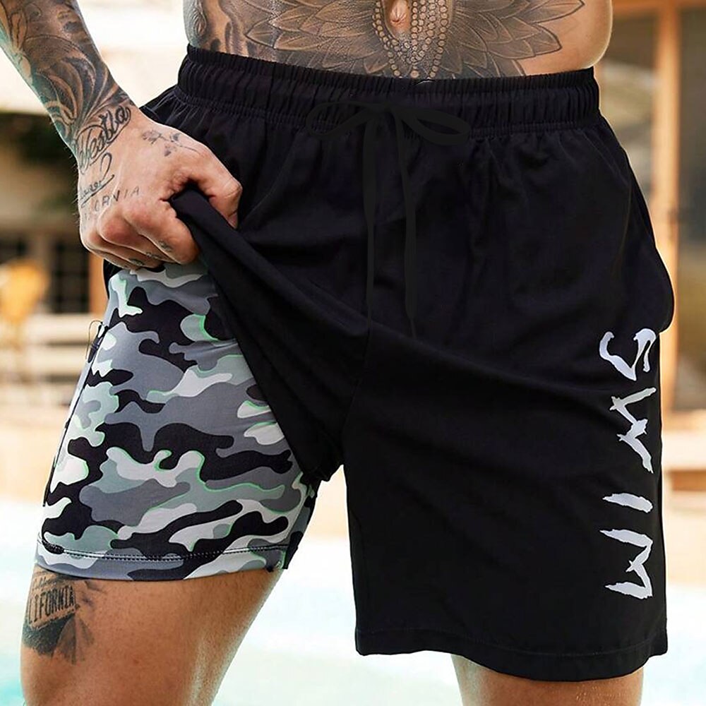 Herren Tarnung Mit Buchstaben bedruckt Gefütterte Shorts 2 in 1 Badeshorts Badeshorts Mittlere Taille Hawaiianisch Urlaub Ferien Strandbekleidung Seitentaschen Mit Kompressionsfutter Elastischer Lightinthebox