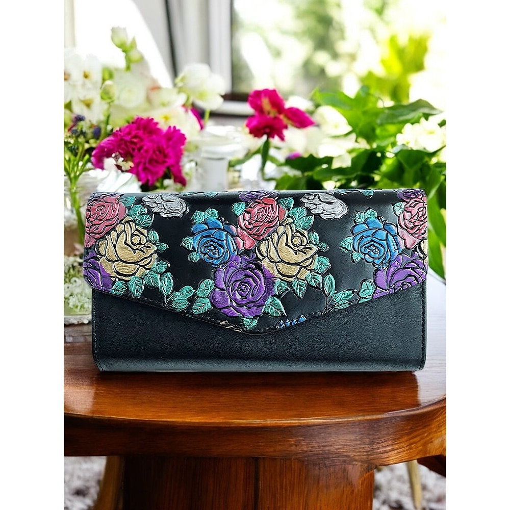 Clutch aus Kunstleder mit Schmetterlings-Blumenprägung für Damen - mit Kette, kann über der Schulter oder quer über den Körper getragen werden, Reißverschlusstaschen mit mehreren Fächern, geeignet für tägliche Zusammenkünfte und abendliche Partyveranstalt