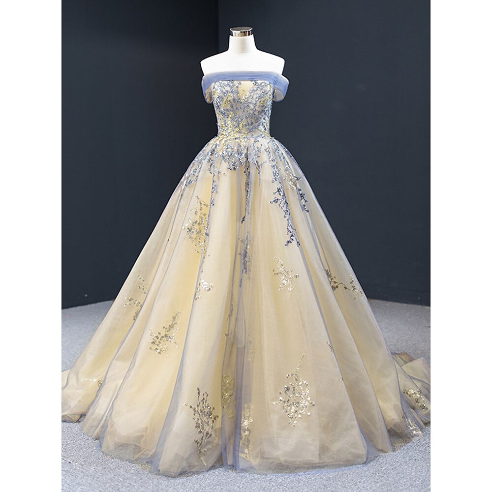 Hochzeitskleider Ballkleid Schulterfrei Ärmellos Bodenlange Schleppe Satin Brautkleider Mit Falten Applikationen 2025 Lightinthebox