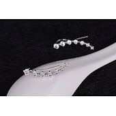 abordables Boucles d&#039;oreilles-Boucles d&#039;oreille Clou Boucles d&#039;oreilles Clips For Femme Cristal Diamant synthétique Mariage Soirée Casual Argent sterling Manchette Forme de Feuille Cœur Fleur Doré Argent / du quotidien