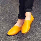 billiga Slip-ons och loafers till herrar-slip-on loafers i läder för män, avslappnade körskor med handsydd sula - bekväma och mångsidiga skor för vardagsbruk