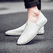 billiga Slip-ons och loafers till herrar-slip-on loafers i läder för män, avslappnade körskor med handsydd sula - bekväma och mångsidiga skor för vardagsbruk