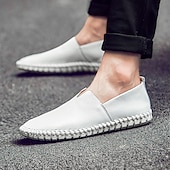 billiga Slip-ons och loafers till herrar-slip-on loafers i läder för män, avslappnade körskor med handsydd sula - bekväma och mångsidiga skor för vardagsbruk