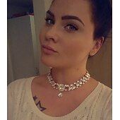olcso Nyakláncok-Rövid nyakláncok Nyaklánc medálok For Női Kristály Kocka cirkónia Esküvő Napi Álarcos mulatság Szintetikus drágakövek Gyöngy Kristály Lógó Ezüst / Tetoválás Choker nyaklánc / Hamis gyémánt