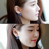 abordables Boucles d&#039;oreilles-1 paire Boucles d&#039;oreille Clou For Femme Soirée Casual du quotidien Strass Plaqué or Floral Fleur Camélia