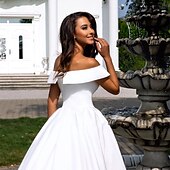 abordables Vestidos de novia-Formal Wedding Dresses Ball Gown Off Shoulder Cap Sleeve Chapel Train Satin Bridal Gowns With Pleats 2023