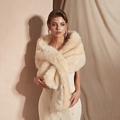 abordables Étole en fourrrure-châles de mariée beiges, enveloppes d&#039;hiver en fausse fourrure, enveloppes de soirée de mariage d&#039;automne pour femmes avec une couleur pure pour une robe de mariée formelle pour impressionner 2025