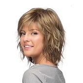 economico parrucca più vecchia-parrucche bionde per le donne pixie cut parrucca sintetica soffice breve grigio argento parrucche con la frangetta parrucche di capelli ombre parrucche naturali opache