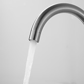 baratos Torneiras de Cozinha-torneira de cozinha montada em deck de aço inoxidável, torneira de cozinha giratória multifuncional escovada com níquel com interruptor quente e frio