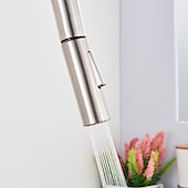 abordables Mitigeurs avec spray-Robinet mitigeur d&#039;évier de cuisine avec pulvérisateur extractible, robinet de récipient rotatif en acier inoxydable, robinet de pulvérisation en mode pluie/cascade, robinet de robinet de cuisine noir et argent avec distributeur de savon