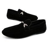 billiga Slip-ons och loafers till herrar-röd loafers i fuskmocka för män, avslappnade körskor med metallspänne - snygga och bekväma skor för dagligt bruk
