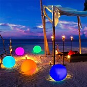 preiswerte Unterwasserlampen-1/2 stücke schwimmende pool lichter im freien solar ball mond lampe ip68 wasserdicht rgb mit fernbedienung für schwimmbad hof garten ktv bar party dekorative urlaub sommer beleuchtung