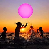 preiswerte Unterwasserlampen-1/2 stücke schwimmende pool lichter im freien solar ball mond lampe ip68 wasserdicht rgb mit fernbedienung für schwimmbad hof garten ktv bar party dekorative urlaub sommer beleuchtung