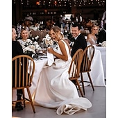  Strand Casual Bruiloft Jurken A-Lijn V Hals Sleeveloos Hoftrain Satijn Bruidsjurken Met Sjerpen  Linten Sjerp  Lint