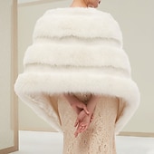 abordables Étole en fourrrure-Châle écharpes en fausse fourrure blanche châles pour femmes élégants sans manches châles de mariage en fausse fourrure avec couleur pure pour mariage d&#039;automne et d&#039;hiver mode à impressionner