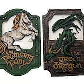 economico Hangings da parete all&#039;aperto-artigianato in resina il signore degli anelli il pony rampante e il drago verde pub segni set fatto a mano bar stile segno pub casa ufficio giardino segno decorativo