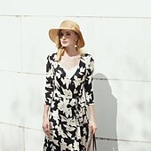 preiswerte Partyhut-elegante Strandstrohhüte mit Satinschleife 1pc lässig / Urlaubskopfbedeckung / böhmische Strandstrohkopfbedeckung / lässig / Sonnenschutz