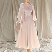 abordables Avec veste-Robe de mère de la mariée en A-line Deux pièces Invité de mariage Église Élégante Col V Longueur thé Chiffon Sans manches Veste incluse avec appliques 2025 taille sur mesure gratuite