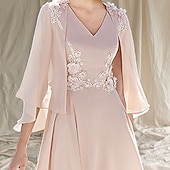 abordables Avec veste-Robe de mère de la mariée en A-line Deux pièces Invité de mariage Église Élégante Col V Longueur thé Chiffon Sans manches Veste incluse avec appliques 2025 taille sur mesure gratuite