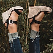 billige Uformelle sandaler-brunfarget semsket kilesandaler for kvinner med ankelstropp og espadrillesåle - uformelle sommerplattformsko for hverdagsbruk