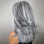 economico Parrucche trendy sintetiche-parrucche grigie lunghe a strati per le donne parrucche ondulate d&#039;argento parrucca di capelli sintetici naturali per l&#039;uso quotidiano delle feste parrucche per feste di natale