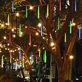 halpa Sähkökäyttöinen-2 kpl meteorisuihku sade led merkkijono 30cm 11,8 tuumaa 16 putkea 384 lediä putoava sadepisara jääpuikko joulukuusi hääkeiju valo katu loma koristelu