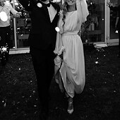 cheap Wedding Dresses-Beach Vintage Open Back 1940s / 1950s Wedding Dresses A-Line Scoop Neck Long Sleeve Chapel Train Chiffon Bridal Gowns With Solid Color 2023