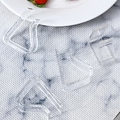 abordables Crochets et fixations-8 pièces nappe tables porte-clips utiles pinces en tissu fête pique-nique mariage bal multi-fonction nappe clip