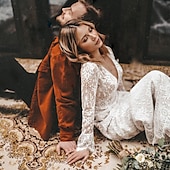 preiswerte lässige Brautkleider-Strandhochzeit Strand Offene Rückseite Boho Hochzeitskleider A-Linie V-Neck Lange Ärmel Gerichtszug Spitze Brautkleider mit einfarbig