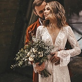 preiswerte lässige Brautkleider-Strandhochzeit Strand Offene Rückseite Boho Hochzeitskleider A-Linie V-Neck Lange Ärmel Gerichtszug Spitze Brautkleider mit einfarbig