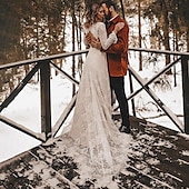 preiswerte lässige Brautkleider-Strandhochzeit Strand Offene Rückseite Boho Hochzeitskleider A-Linie V-Neck Lange Ärmel Gerichtszug Spitze Brautkleider mit einfarbig