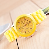 abordables Relojes de Cuarzo-Reloj de cuarzo de moda para mujer, reloj minimalista de tendencia para estudiantes, relojes de silicona de gelatina, regalos para niñas, reloj femenino