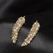 abordables Boucles d&#039;oreilles-1 paire Boucles d&#039;oreille Clou Boucle d&#039;Oreille Pendantes For Femme Mariage Anniversaire Soirée Alliage Classique Forme de Feuille