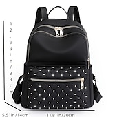 abordables Sacs à Dos de Mode-Sac à dos en nylon matelassé noir pour femme avec fermetures éclair dorées et poche avant cloutée – sac léger et élégant pour l&#039;école, le travail ou un usage quotidien