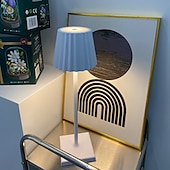 abordables Lampes de table-Lampe de table sans fil Protection des yeux Abat-jour plissé à gradation tactile en aluminium Lampe de table LED tricolore antidérapante rechargeable avec câble de chargement USB pour salle à manger