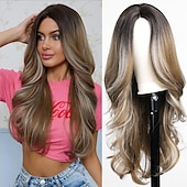 economico Parrucche trendy sintetiche-Parrucca ondulata lunga ombre bionda mista marrone evidenziata per le donneParrucca ondulata riccia parte centrale Parrucca in fibra sintetica resistente al calore dall&#039;aspetto naturale per l&#039;uso
