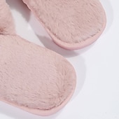 olcso Női papucsok és strandpapucsok-női fuzzy flip-flop papucs – hangulatos műszőrme plüss lapos szandál a beltéri kényelemért