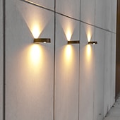  solcellevegglys utendørs hjemmebelysning gatelys balkong atmosfære veggvask spot lys hagetrinn gjerde gårdsplass vanntett landskapslampe