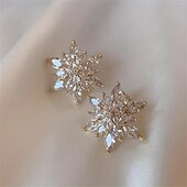abordables Boucles d&#039;oreilles-Femme Boucles d&#039;oreille Clou Bijoux Fins Classique Forme de fleur mode simple Des boucles d&#039;oreilles Bijoux Doré Pour Mariage Soirée 1 paire