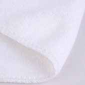 abordables Les serviettes-serviettes blanches d&#039;hôtel 70*140, serviettes de bain, salons de beauté, serviettes absorbantes, douces et faciles à sécher