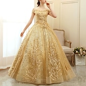 ieftine Rochii de Banchet-Rochii aurii A-Line Rochii cocktail Rochie elegantă Invitată la nuntă Lungime de ceai Fără mâneci Off shoulder Satinat cu pliuri Aplicații rochie să impresionezi