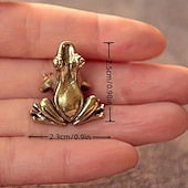 economico Statue-simpatica statuetta di rana in rame retrò: ornamento da scrivania in miniatura e decorazione per animali da tè