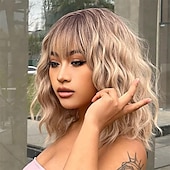 billige Syntetiske trendy parykker-kort ombre blond parykk med smell skulderlengde krøllete bob parykk for kvinner naturlig utseende syntetisk krøllet blond bob parykk for fest og daglig bruk