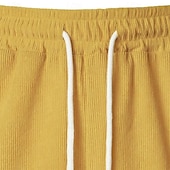 abordables Bermudas estilo casual-Hombre Pantalón corto Pantalones cortos casuales Pantalones cortos de pana Bolsillo Correa Cintura elástica Plano Comodidad Corto Festivos Playa Fin de semana Moda Casual Negro Amarillo Microelástico